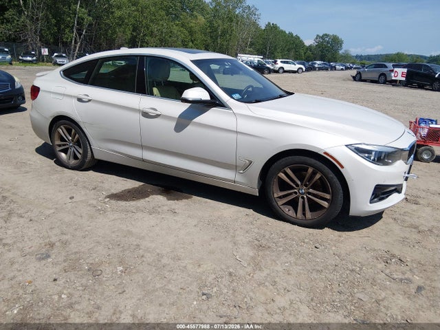 45577988 :رقم المزاد ، WBA8Z9C50HG453197 vin ، 2017 Bmw 330i Gran Turismo Xdrive مزاد بيع