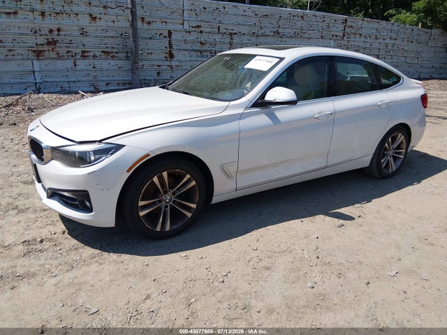 45577988 :رقم المزاد ، WBA8Z9C50HG453197 vin ، 2017 Bmw 330i Gran Turismo Xdrive مزاد بيع