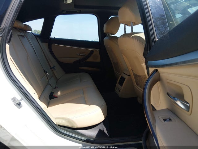 45577988 :رقم المزاد ، WBA8Z9C50HG453197 vin ، 2017 Bmw 330i Gran Turismo Xdrive مزاد بيع