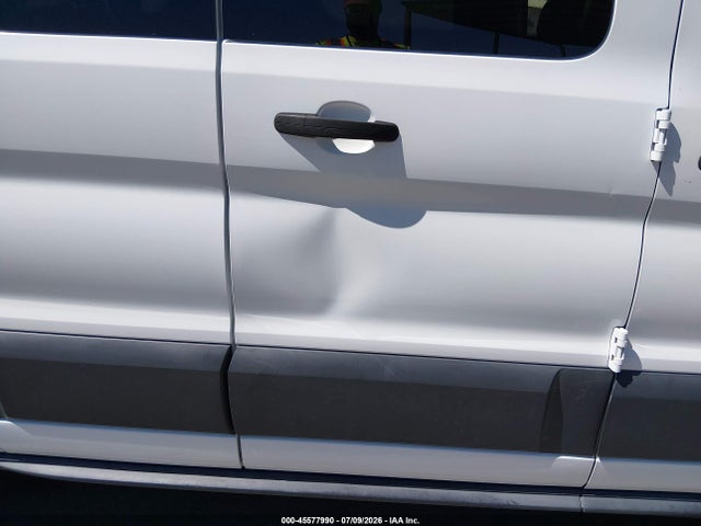 1FBZX2ZM9JKA75567 Ford Transit-350 Xl
