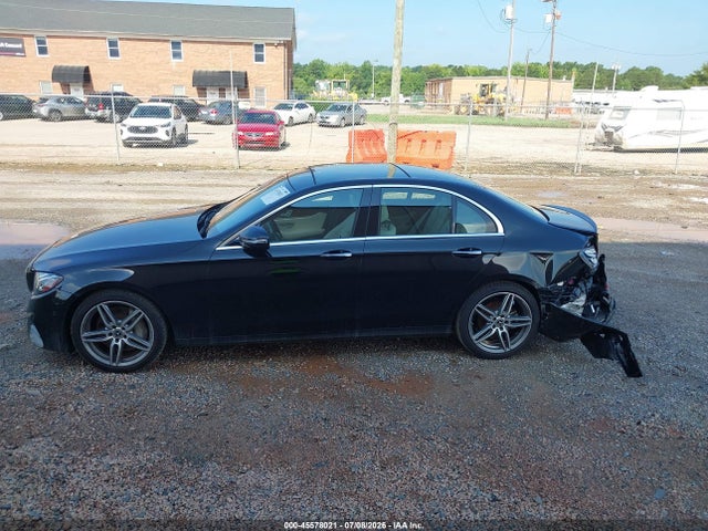 Auction sale of the 2019 Mercedes-benz E 300 4matic, vin: WDDZF4KB6KA608801, lot number: 45578021