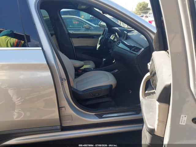 BMW X1 Xdrive28i 2016 WBXHT3C36GP889652 Image 5