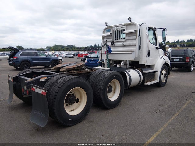 Freightliner M2 112 Medium Duty 2014 1FUJC5DV1EHFT8614 Image 4