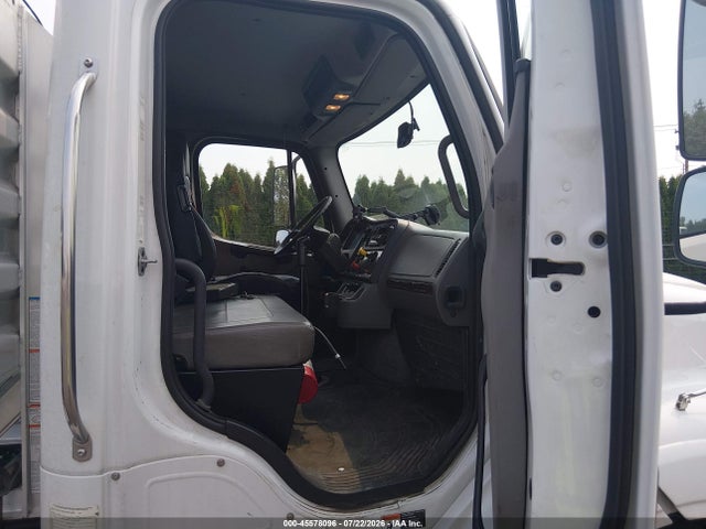 Freightliner M2 112 Medium Duty 2014 1FUJC5DV1EHFT8614 Image 5