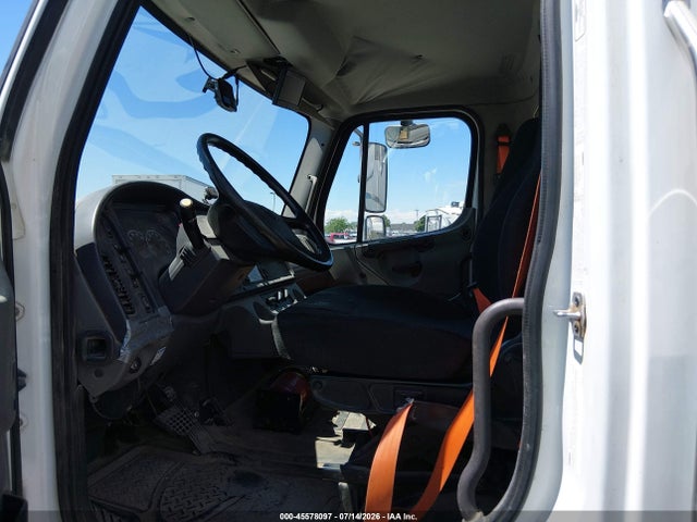 Freightliner M2 106 Medium Duty 2016 1FVACWDUXGHHD7247 Image 5