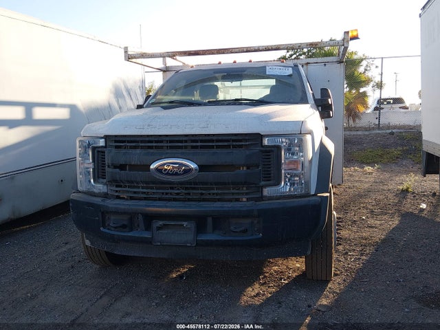 Ford F-550 Chassis Xl 2019 1FDUF5GT7KDA11677 Image 12