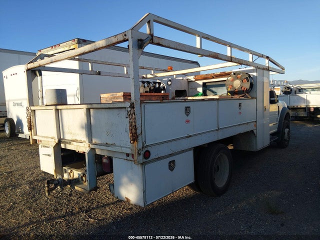 Ford F-550 Chassis Xl 2019 1FDUF5GT7KDA11677 Image 4