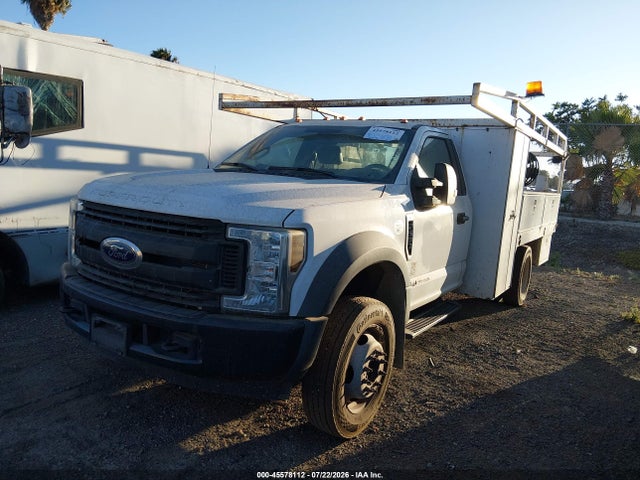 Ford F-550 Chassis Xl 2019 1FDUF5GT7KDA11677 Image 6