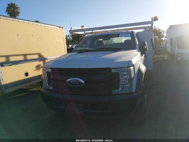 Ford F-550 Chassis Xl 2019 1FDUF5GT9KDA11678 Image 12