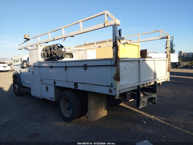 Ford F-550 Chassis Xl 2019 1FDUF5GT9KDA11678 Image 3