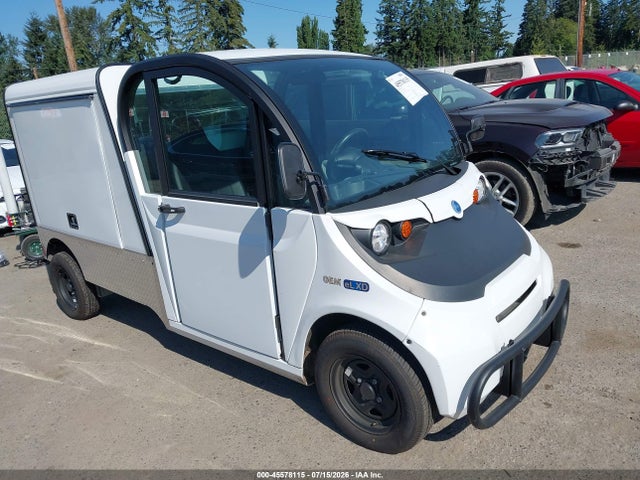 2018 52CG2DGA1J5017693 main image