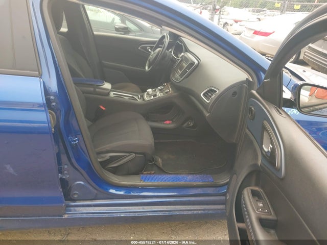 Chrysler 200 Limited 2015 1C3CCCAB4FN659124 Image 5