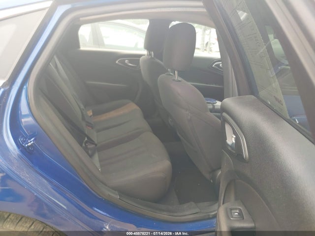 Chrysler 200 Limited 2015 1C3CCCAB4FN659124 Image 8