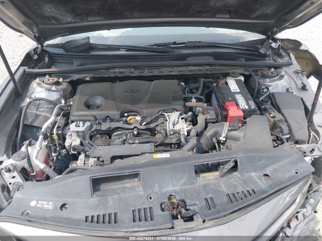 45578231 :رقم المزاد ، 4T1B11HK4JU011218 vin ، 2018 Toyota Camry Se مزاد بيع