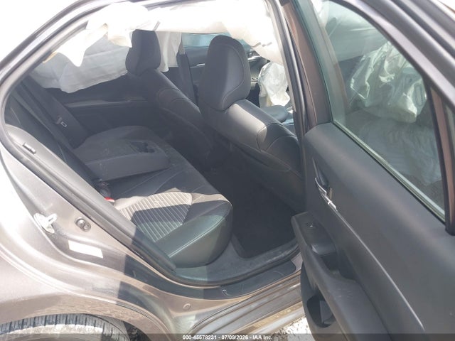 45578231 :رقم المزاد ، 4T1B11HK4JU011218 vin ، 2018 Toyota Camry Se مزاد بيع