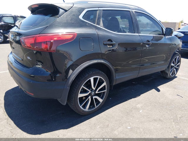 JN1BJ1CP8JW101647 Nissan Rogue Sport Sl