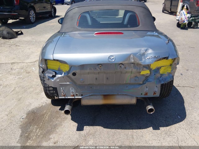 45578243 :رقم المزاد ، JM1NC2JF4B0218781 vin ، 2011 Mazda Mx-5 Miata Sport مزاد بيع