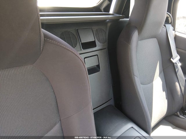45578243 :رقم المزاد ، JM1NC2JF4B0218781 vin ، 2011 Mazda Mx-5 Miata Sport مزاد بيع