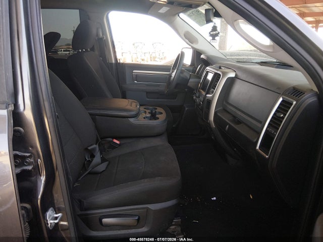 1C6RR6GG7LS105301 RAM 1500 Classic Warlock 4x2 6&#039;4 Box