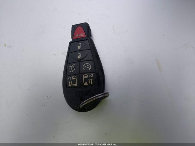 Продажа на аукционе авто 2015 Chrysler Town & Country Touring-l, vin: 2C4RC1CG0FR674113, номер лота: 45578293