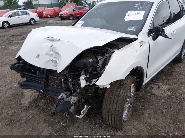 Porsche Cayenne E-hybrid S 2015 WP1AE2A25FLA52876 Image 13