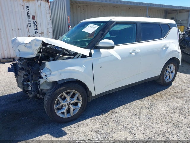 KIA SOUL LX 2023 KNDJ23AU1P7839450 Image 2