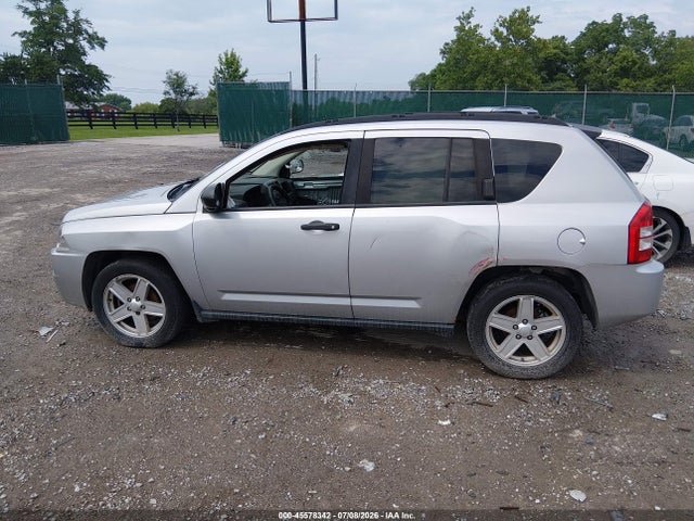 45578342 :رقم المزاد ، 1J8FT47WX7D119642 vin ، 2007 Jeep Compass Sport مزاد بيع