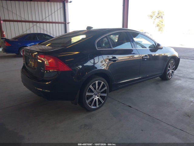 Volvo S60 T6 2014 YV1902FH6E2281484 Image 4