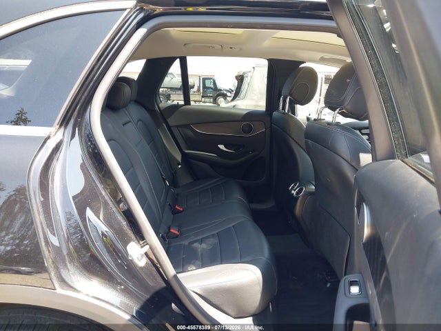 45578389 :رقم المزاد ، WDC0G4KBXGF061519 vin ، 2016 Mercedes-benz Glc 300 4matic مزاد بيع