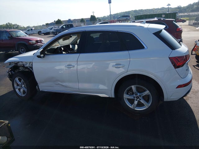2022 Audi Q5 Premium 40 Tfsi Quattro S Tronic მანქანა იყიდება აუქციონზე, vin: WA1ABAFY6N2124426, აუქციონის ნომერი: 45578391