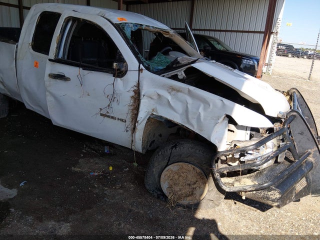Auction sale of the 2011 Chevrolet Silverado 2500hd Work Truck, vin: 1GC2KVCG2BZ376934, lot number: 45578404