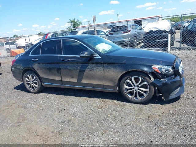 Aukcja sprzedaży 2017 Mercedes-benz C 300 4matic, vin: 55SWF4KB2HU199529, numer aukcji: 45578415