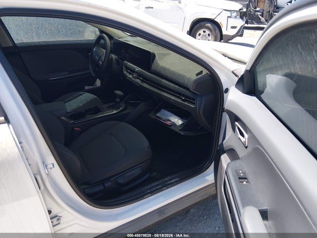 KIA K4 Lx 2025 3KPFT4DE8SE145585 Image 5