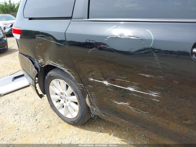 45578545 :رقم المزاد ، 5TDDK3DC8DS065053 vin ، 2013 Toyota Sienna Limited 7 Passenger مزاد بيع