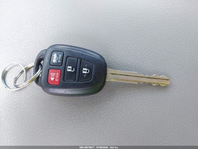 2014 Toyota Camry Le მანქანა იყიდება აუქციონზე, vin: 4T1BF1FK5EU792809, აუქციონის ნომერი: 45578617