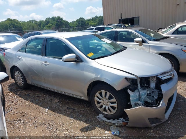2014 Toyota Camry Le მანქანა იყიდება აუქციონზე, vin: 4T1BF1FK5EU792809, აუქციონის ნომერი: 45578617