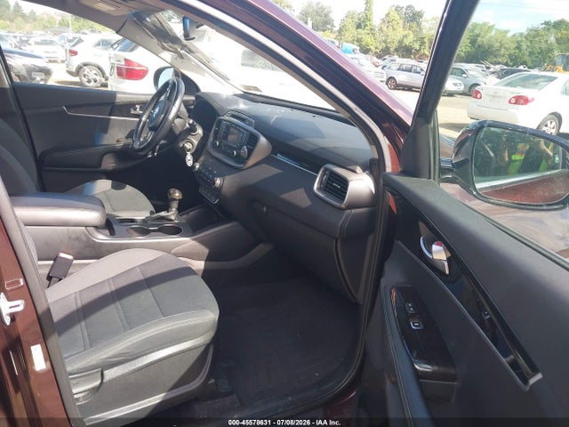 5XYPGDA38GG017319 KIA Sorento 2.4l Lx