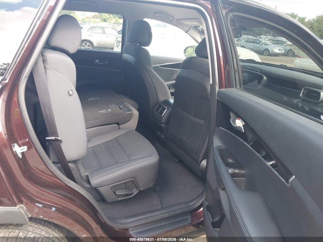 5XYPGDA38GG017319 KIA Sorento 2.4l Lx