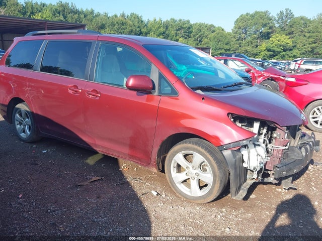 2014 Toyota Sienna Le V6 8 Passenger მანქანა იყიდება აუქციონზე, vin: 5TDKK3DC6ES423386, აუქციონის ნომერი: 45578699