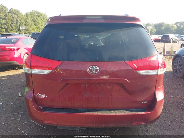 45578699 :رقم المزاد ، 5TDKK3DC6ES423386 vin ، 2014 Toyota Sienna Le V6 8 Passenger مزاد بيع