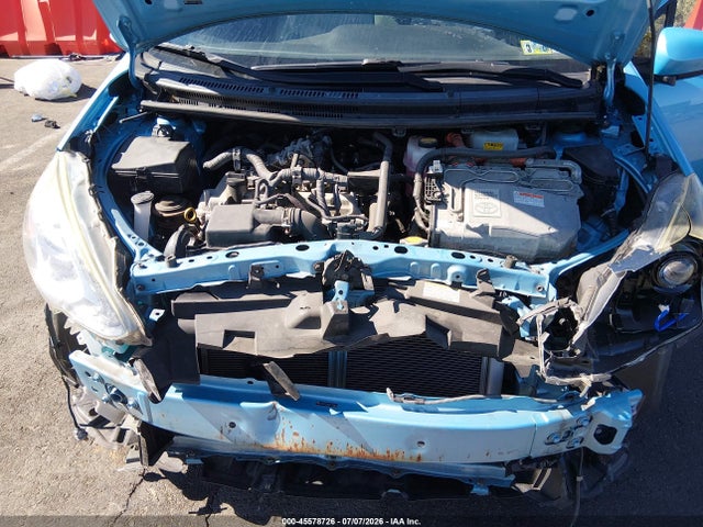 Toyota Prius C One 2015 JTDKDTB30F1100673 Image 10
