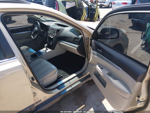 45578869 :رقم المزاد ، 4S4BRCCC3A3322018 vin ، 2010 Subaru Outback 2.5i Premium مزاد بيع