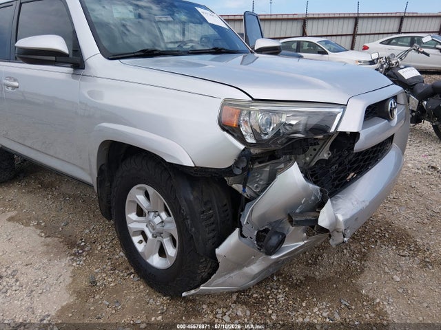Auction sale of the 2014 Toyota 4runner Sr5, vin: JTEZU5JRXE5081536, lot number: 45578871