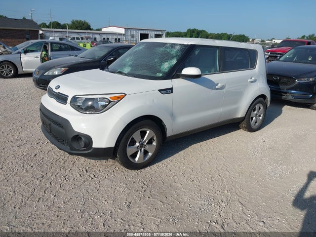 KIA Soul 2018 KNDJN2A24J7561165 Image 2