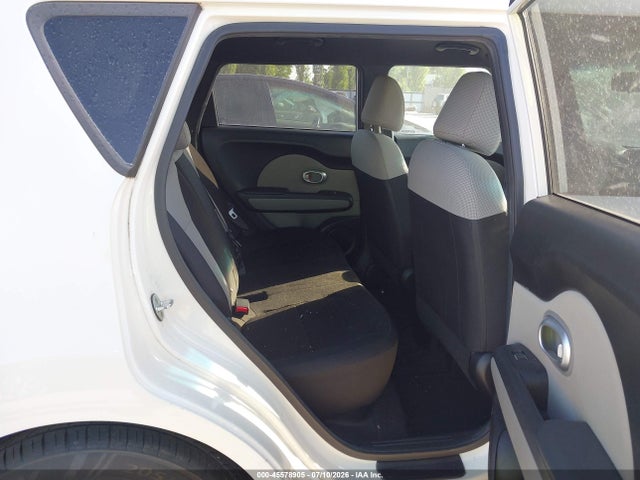 KIA Soul 2018 KNDJN2A24J7561165 Image 8
