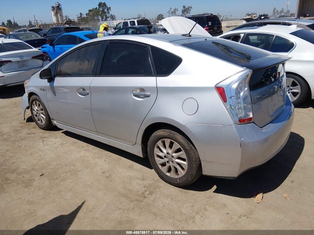 Toyota PRIUS PLUG-IN 2015 JTDKN3DP3F3070652 Image 3