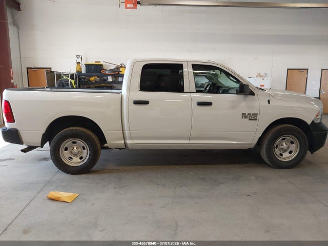 1C6RR7KG2KS658367 RAM 1500 Classic Tradesman 4x4 5&#039;7 Box