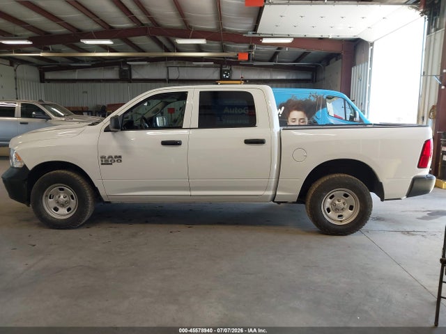 1C6RR7KG2KS658367 RAM 1500 Classic Tradesman 4x4 5&#039;7 Box