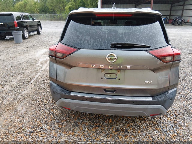 5N1AT3BA6MC802605 Nissan Rogue Sv Fwd