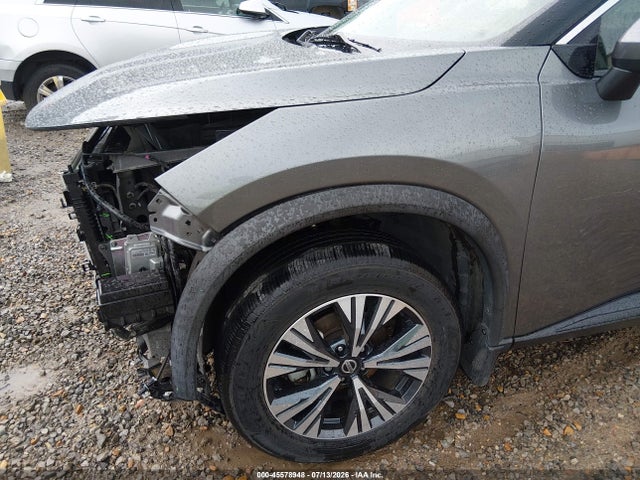 5N1AT3BA6MC802605 Nissan Rogue Sv Fwd